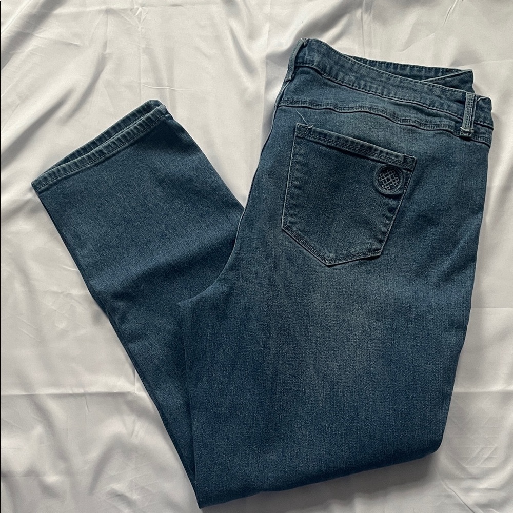 Laurie Felt Women's Straight Leg Jeans - Medium Blue